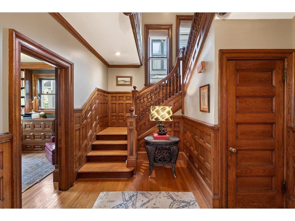 416 Laurel Avenue Saint Paul MN 55102 7072128 image7