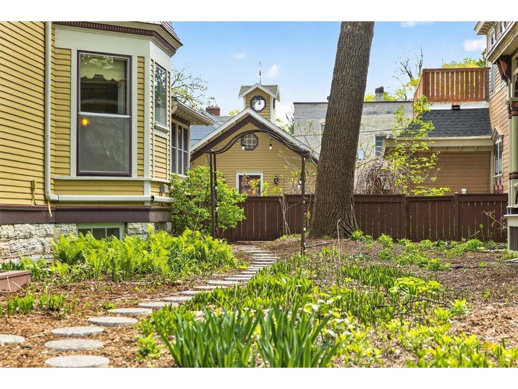 416 Laurel Avenue Saint Paul MN 55102 7072128 image83