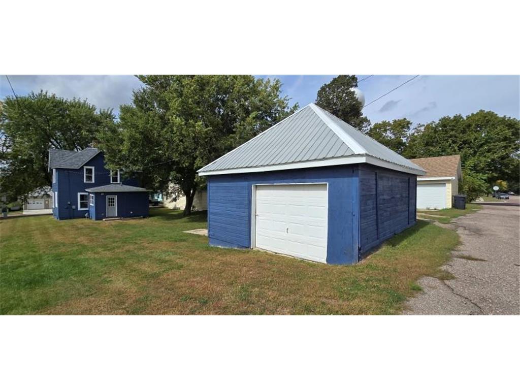 416 Plum Street Lakefield MN 56150 6791493 image20