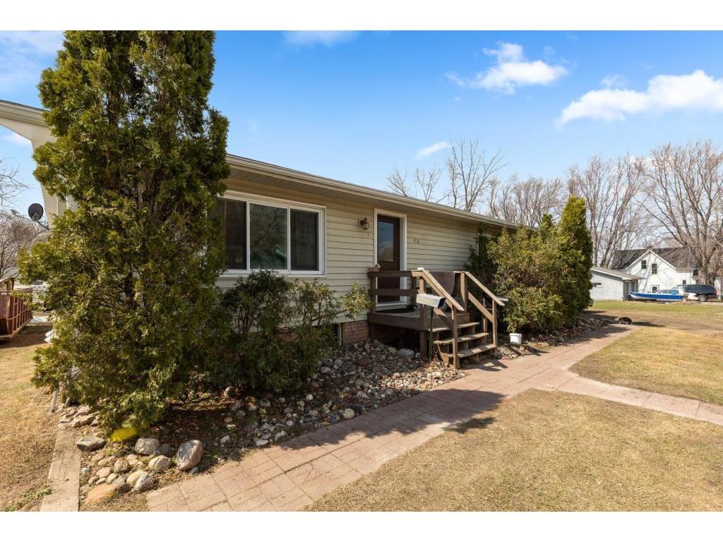 416 SE 12th Street Brainerd MN 56401 6382881 image1