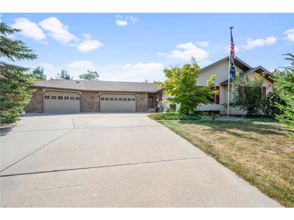 416 SW 14th Street Grand Rapids MN 55744 6606676 image1