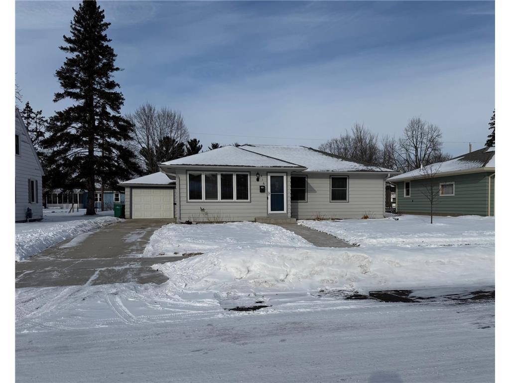 416 W Tyler Avenue Eau Claire WI 54701 7012622 image1