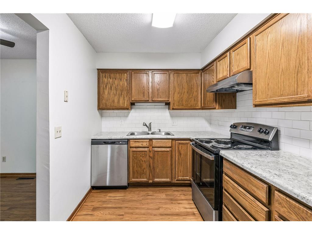 4165 Hilltop Point #102 Eagan MN 55123 7063717 image9