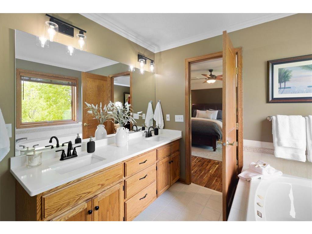 4167 Hallgren Lane Chanhassen MN 55331 7036765 image25