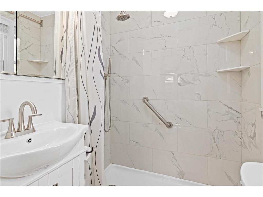 417 10th Avenue S South Saint Paul MN 55075 7058222 image17