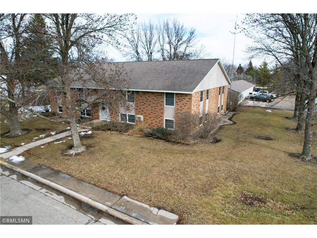417 3rd Street SE Renville MN 56284 6492628 image1