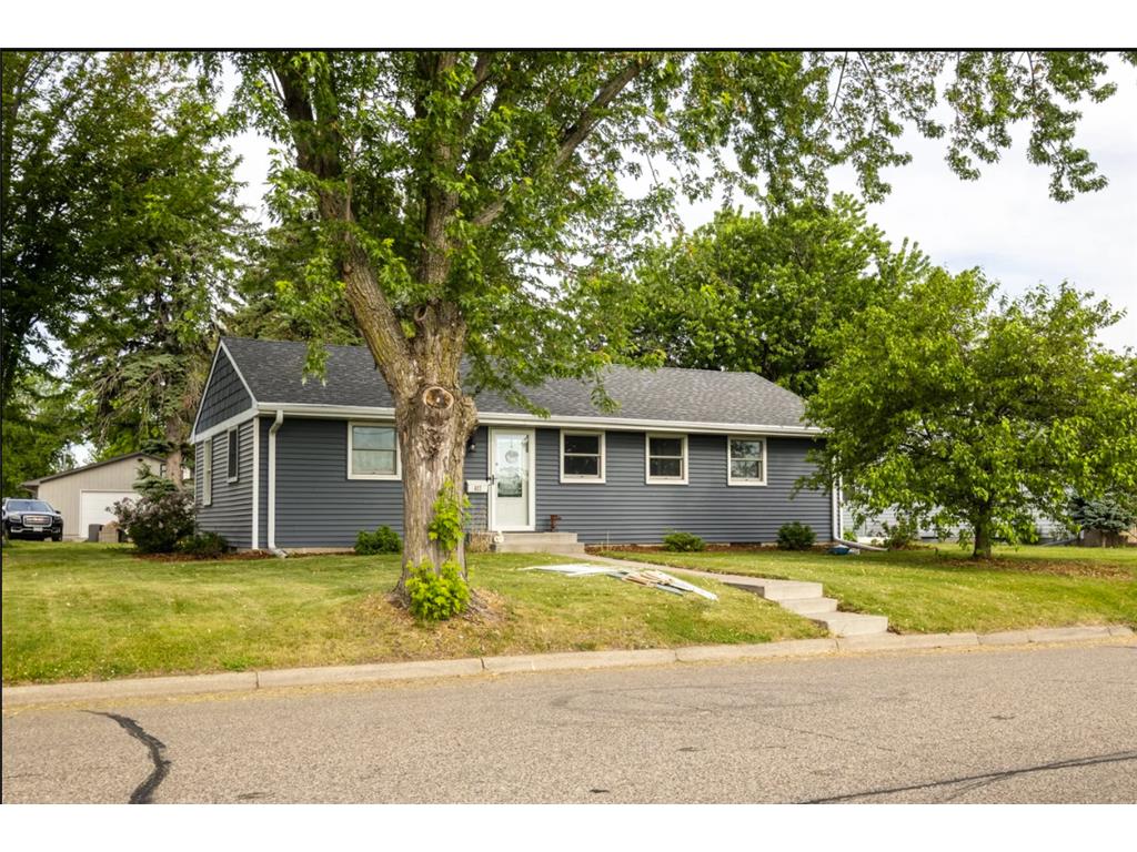 417 6th Avenue NE Osseo MN 55369 7085279 image1