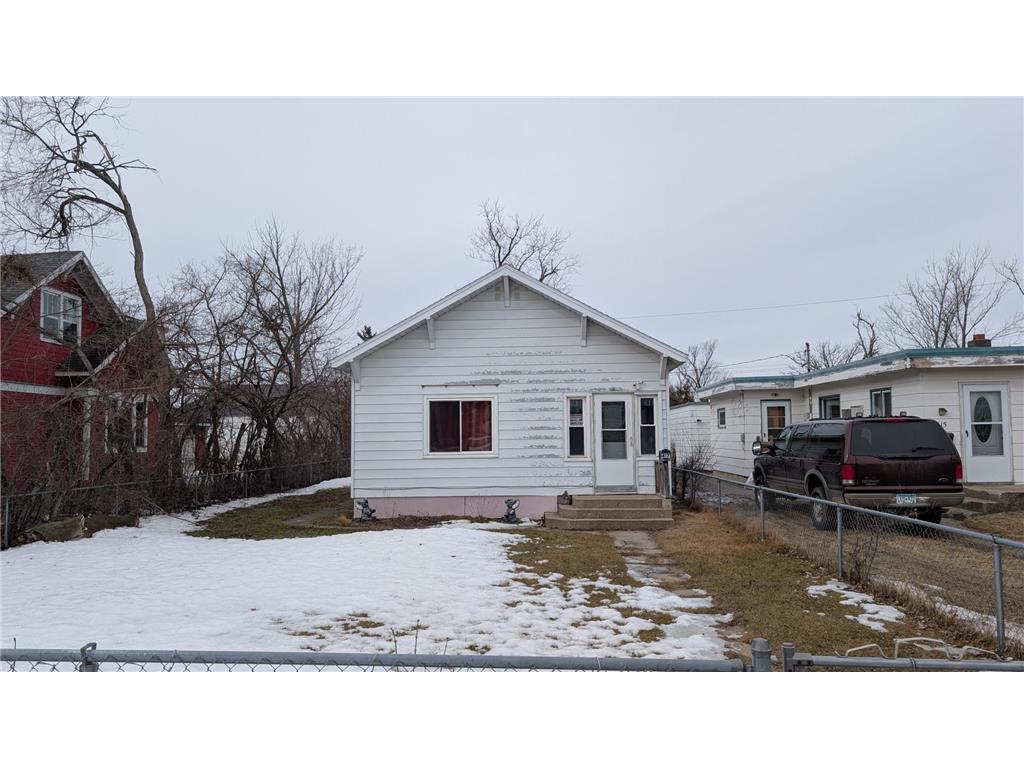 417 Central Avenue SE Bemidji MN 56601 7034893 image3