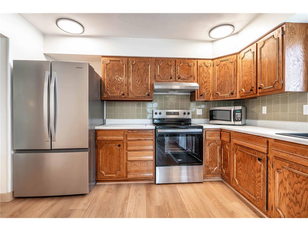 417 E Division Street Elbow Lake MN 56531 7049056 image11