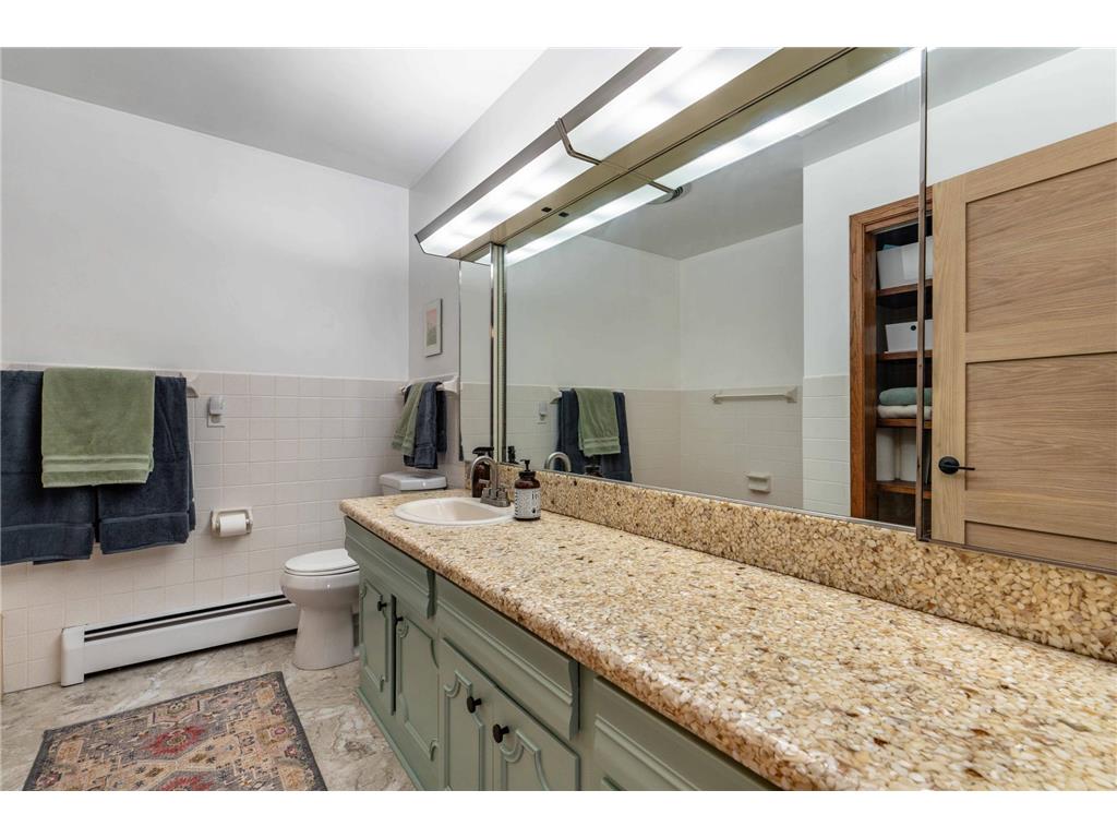 417 E Division Street Elbow Lake MN 56531 7049056 image14
