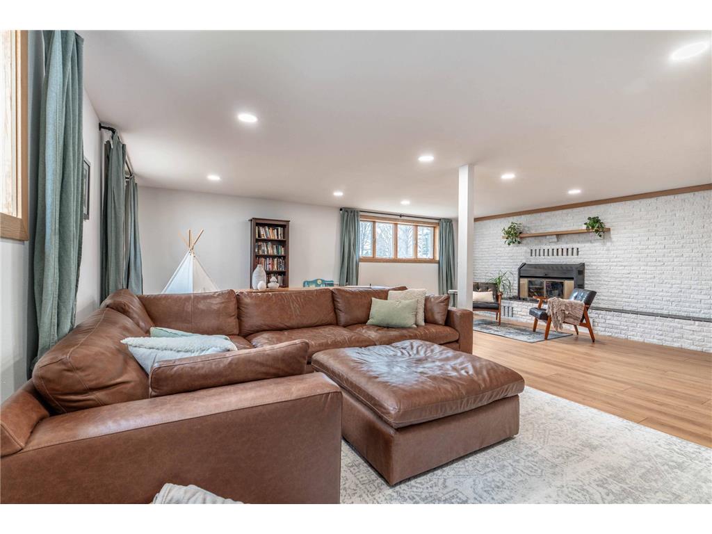 417 E Division Street Elbow Lake MN 56531 7049056 image24
