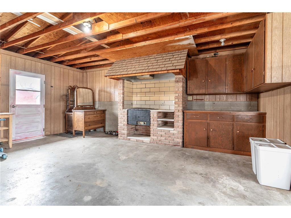 417 E Division Street Elbow Lake MN 56531 7049056 image36