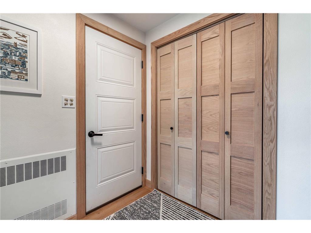 417 E Division Street Elbow Lake MN 56531 7049056 image4