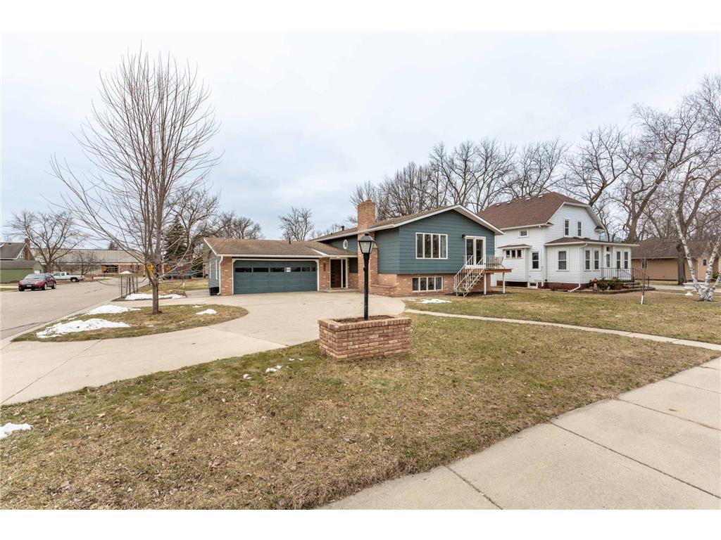 417 E Division Street Elbow Lake MN 56531 7049056 image42