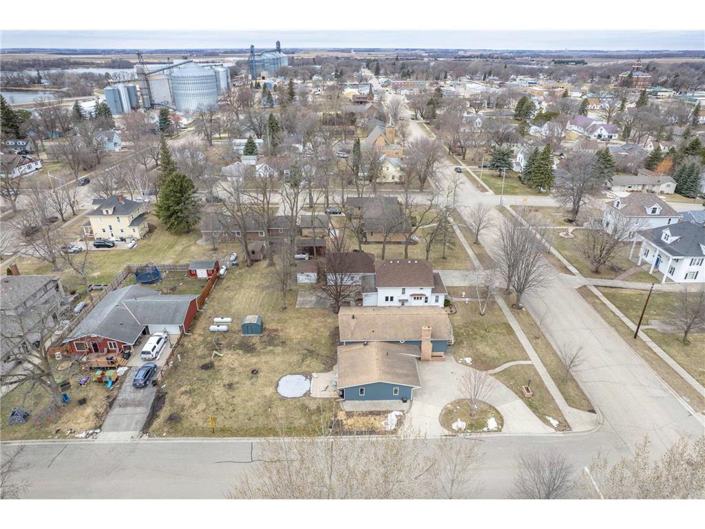 417 E Division Street Elbow Lake MN 56531 7049056 image45