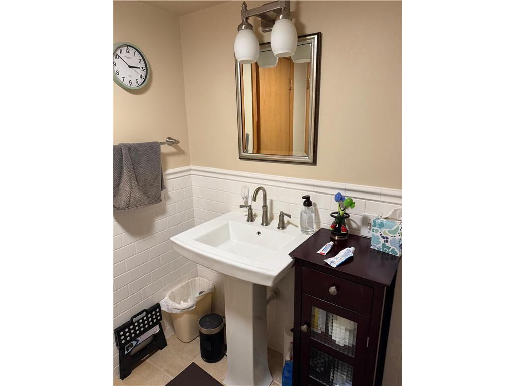 417 E Wyoming Street Redwood Falls MN 56283 7103870 image23