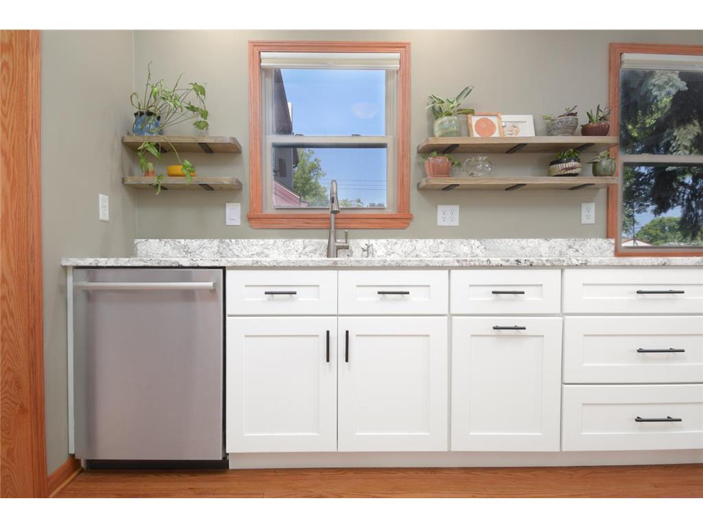 417 Hatch Avenue Saint Paul MN 55117 6405347 image1