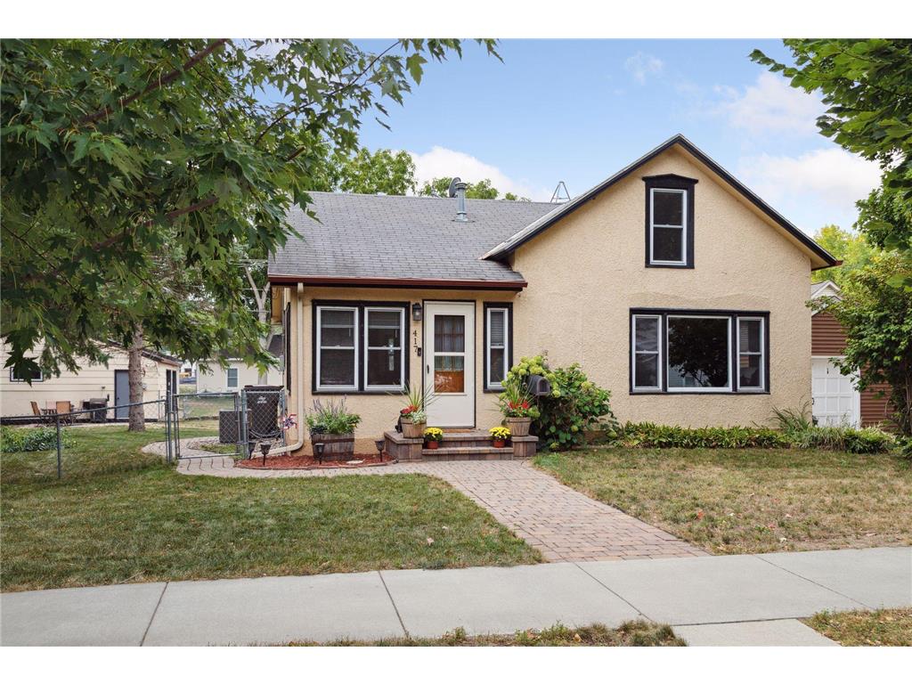 417 N Cedar Street, Chaska, MN, 55318 MLS 6450380 Edina Realty