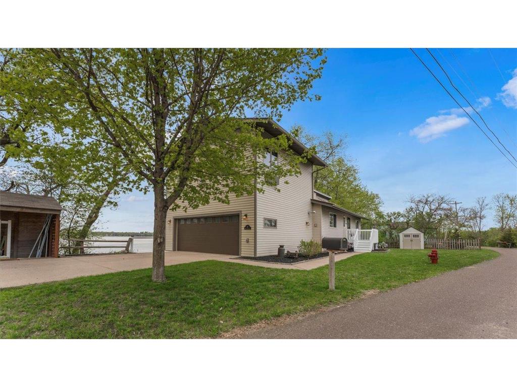 417 N Main Street Center City MN 55012 - North Center Lake 6817855 image38