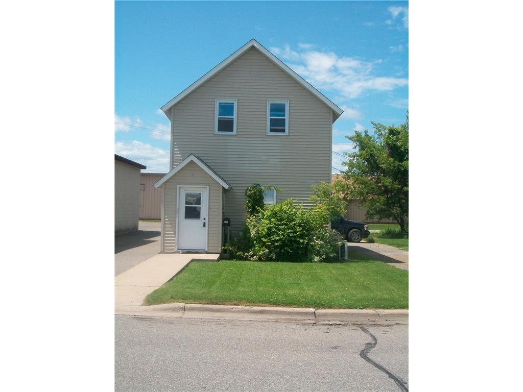 417 NW 8th Avenue Grand Rapids MN 55744 6353459 image1