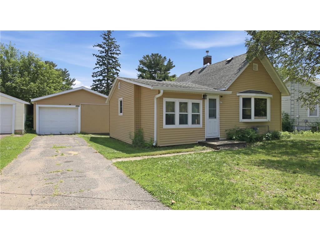 417 S 7th Street Cameron WI 54822 7105084 image1