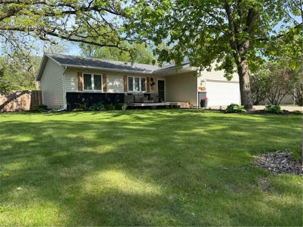 417 S Austin Avenue Litchfield MN 55355 7078411 image2