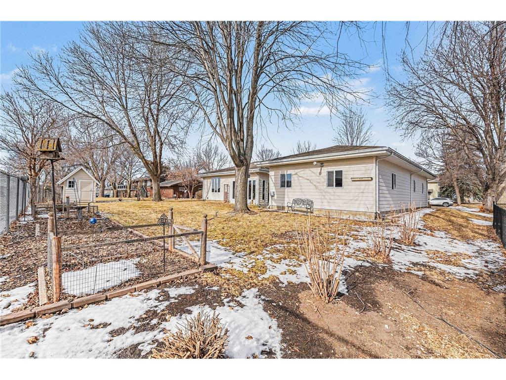 417 S Fairview Drive Luverne MN 56156 7014745 image23