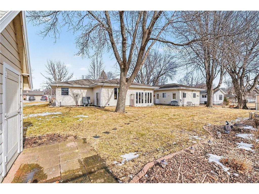 417 S Fairview Drive Luverne MN 56156 7014745 image24
