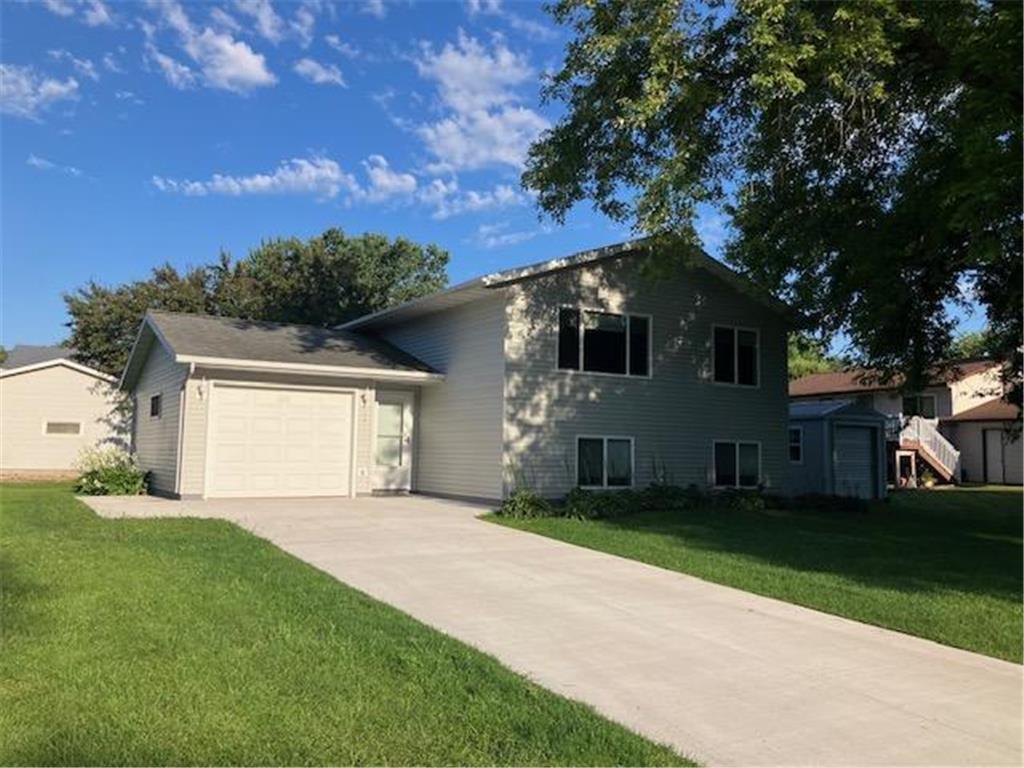 417 SE 12th Street SE Waseca MN 56093 6775854 image1