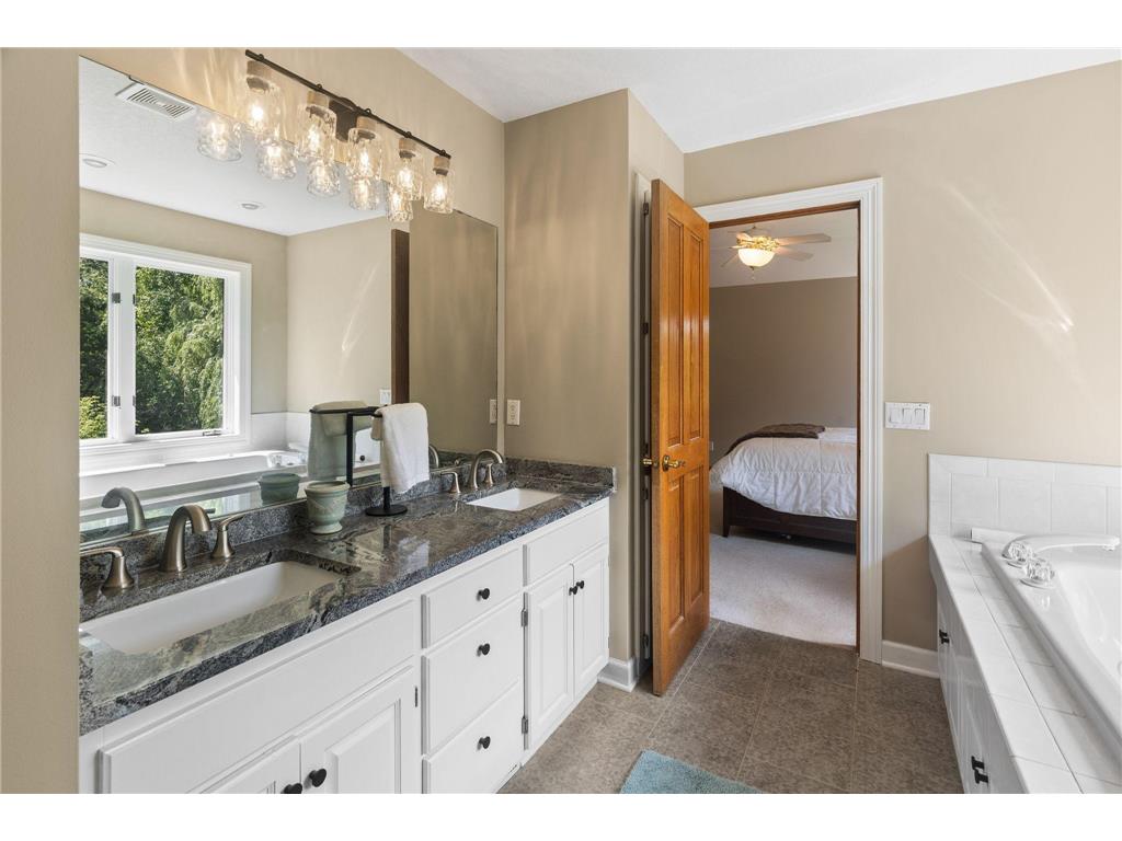 4172 Cashell Glen Eagan MN 55122 7048887 image27
