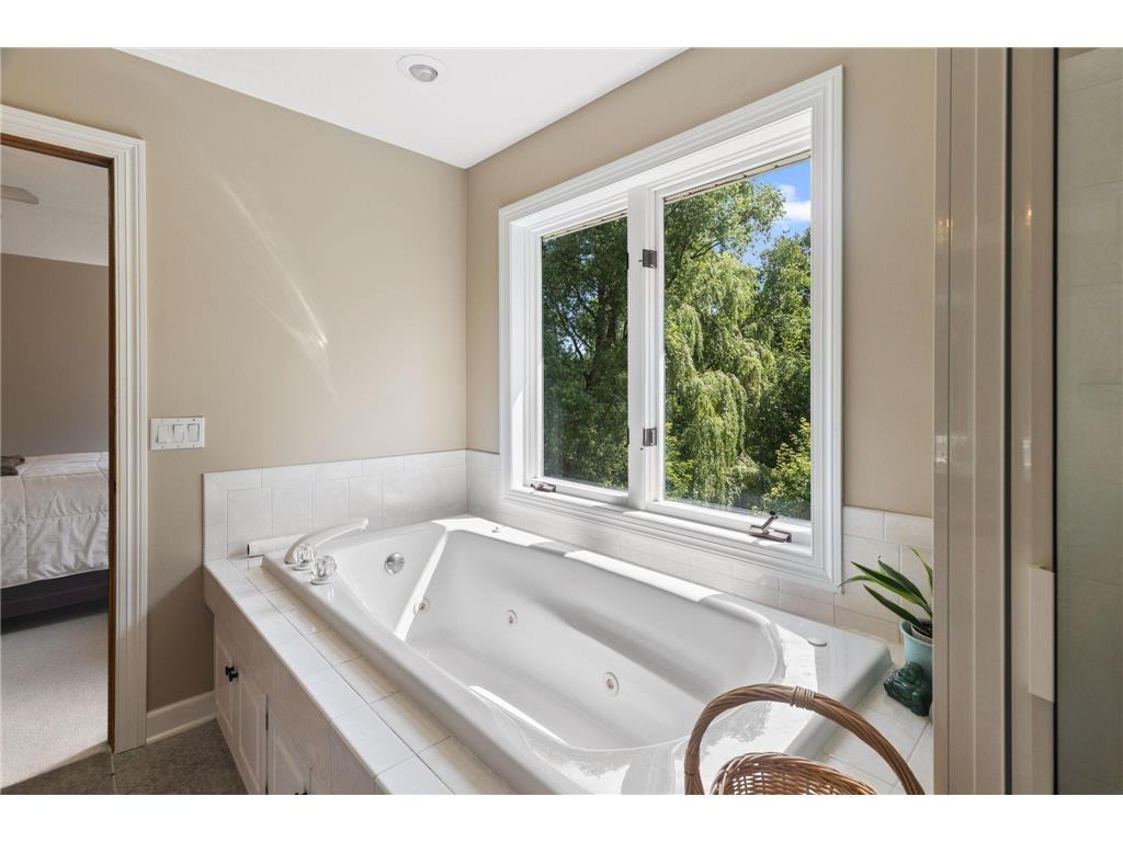 4172 Cashell Glen Eagan MN 55122 7048887 image28