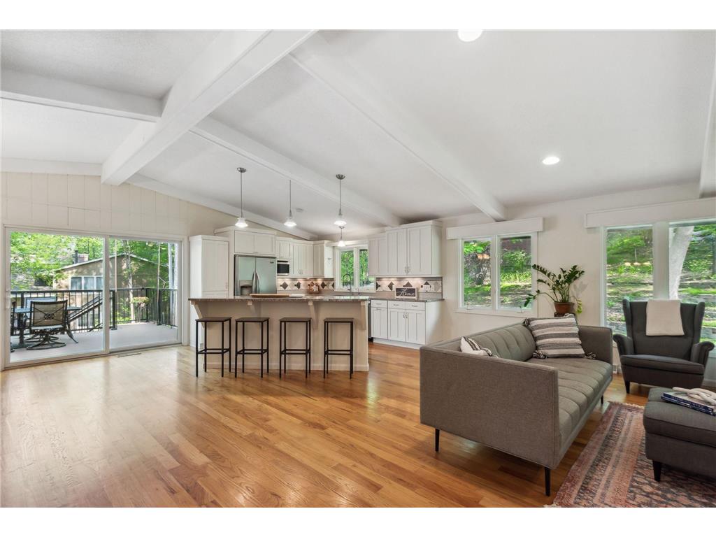 4174 Hillcrest Road Deephaven MN 55391 6531420 image1