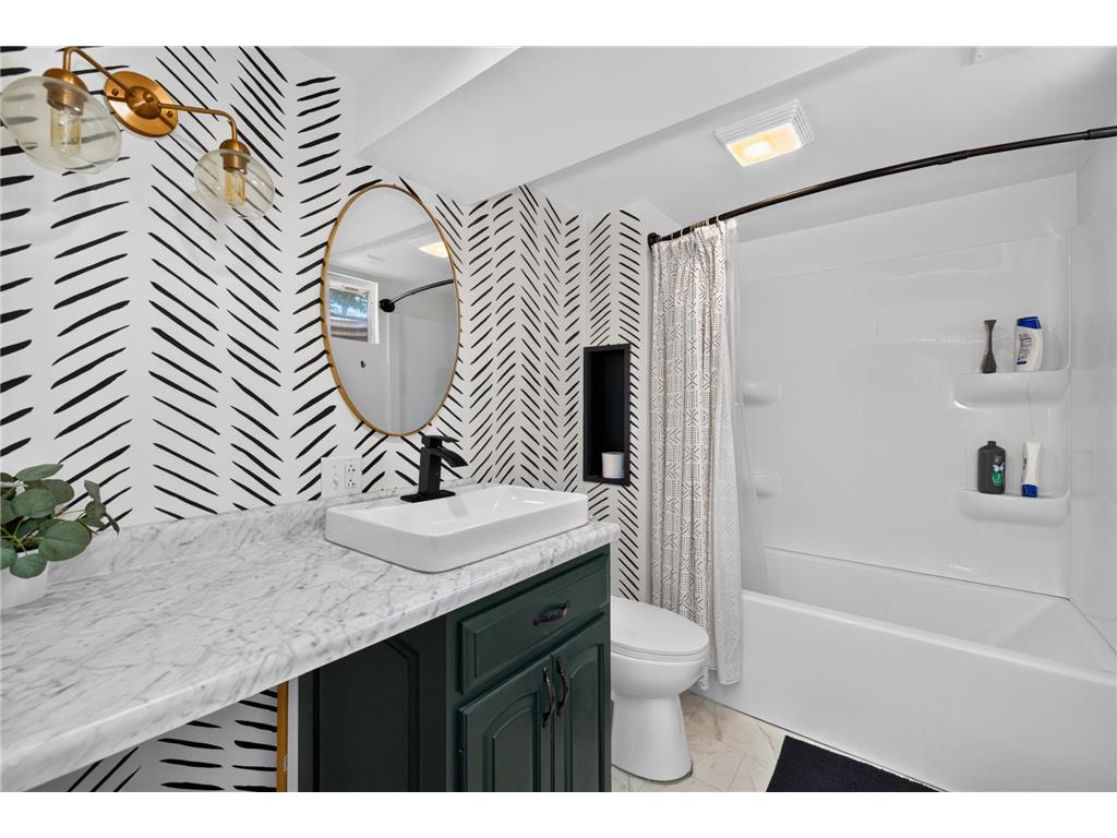 418 23rd Street S Fargo ND 58103 7096250 image12