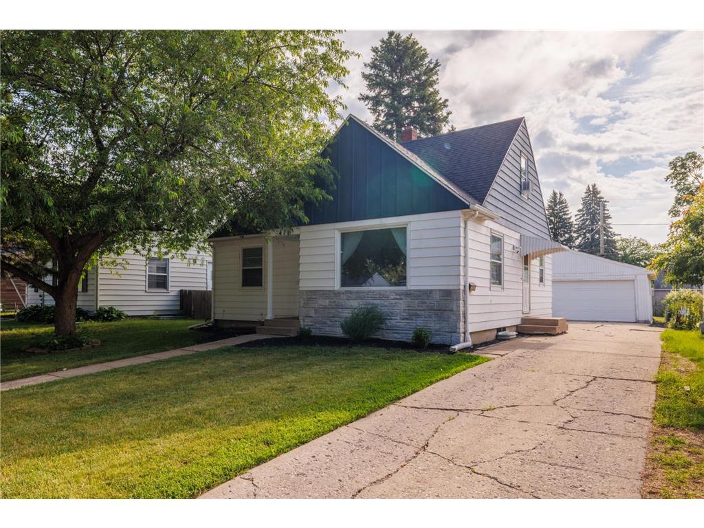 418 23rd Street S Fargo ND 58103 7096250 image2