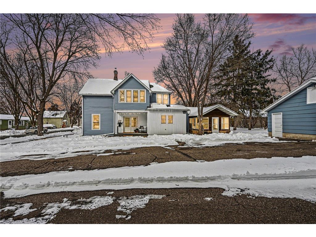 418 4th Street N North Hudson WI 54016 7038452 image1
