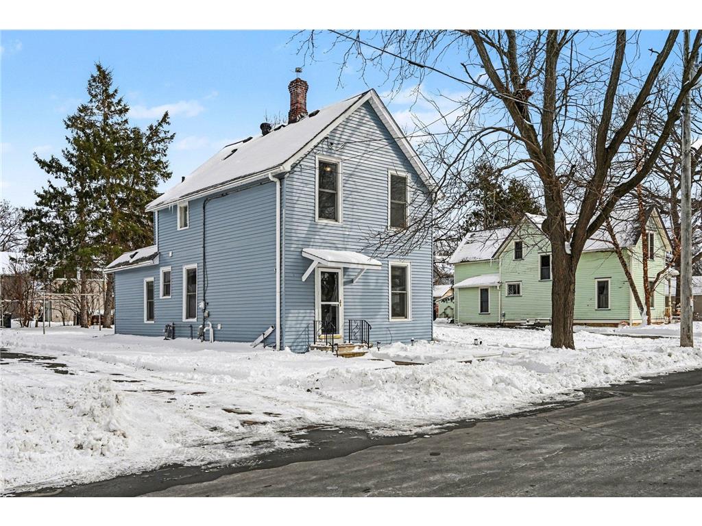 418 4th Street N North Hudson WI 54016 7038452 image4