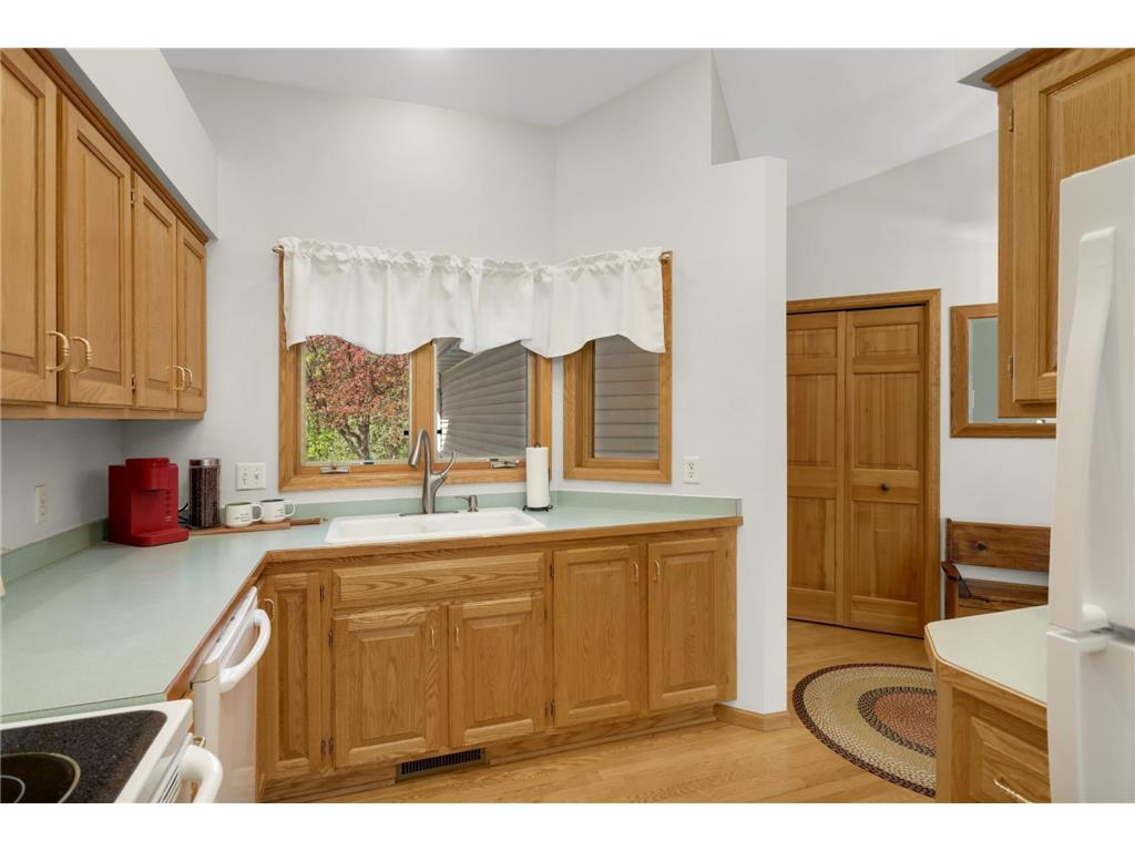418 97th Avenue NW Coon Rapids MN 55433 7063217 image11