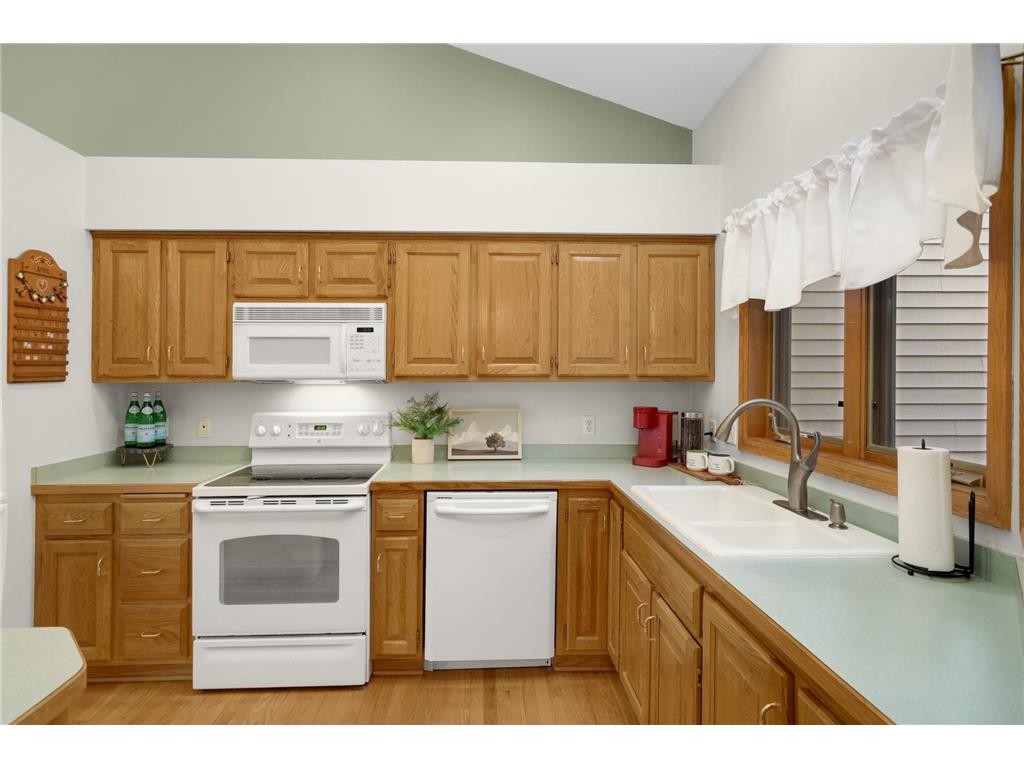 418 97th Avenue NW Coon Rapids MN 55433 7063217 image8