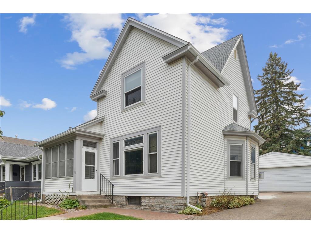 418 Baker Street W Saint Paul MN 55107 6707411 image1
