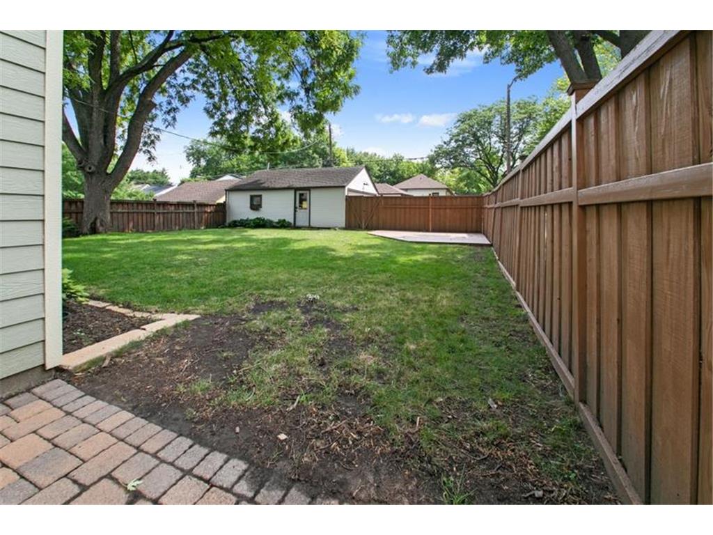 418 Brimhall Street Saint Paul MN 55105 7101030 image22