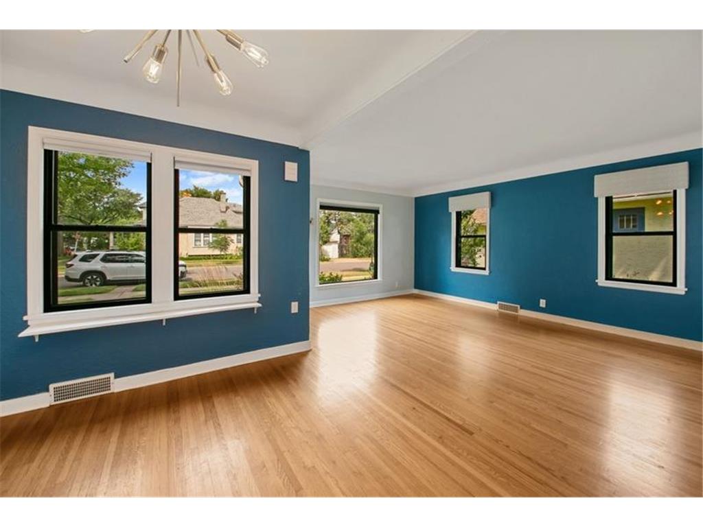 418 Brimhall Street Saint Paul MN 55105 7101030 image3