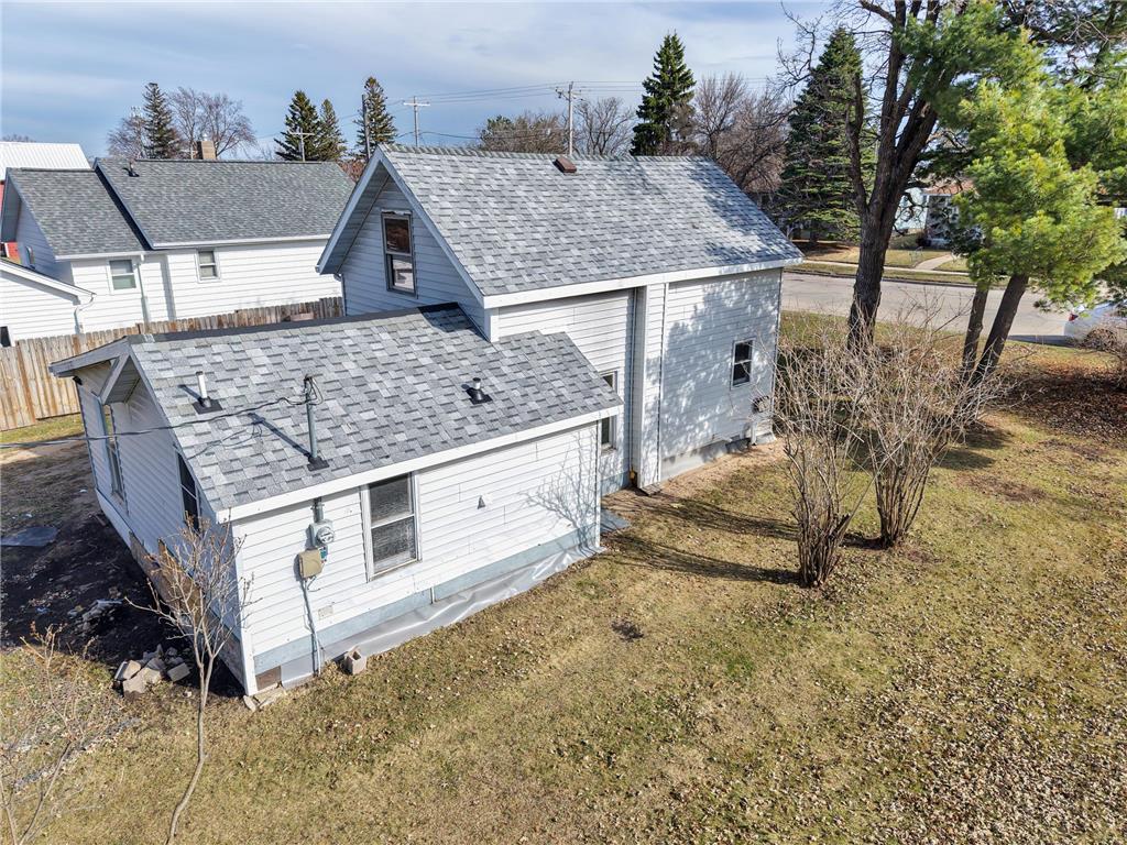 418 Main Street E Detroit Lakes MN 56501 7077943 image17