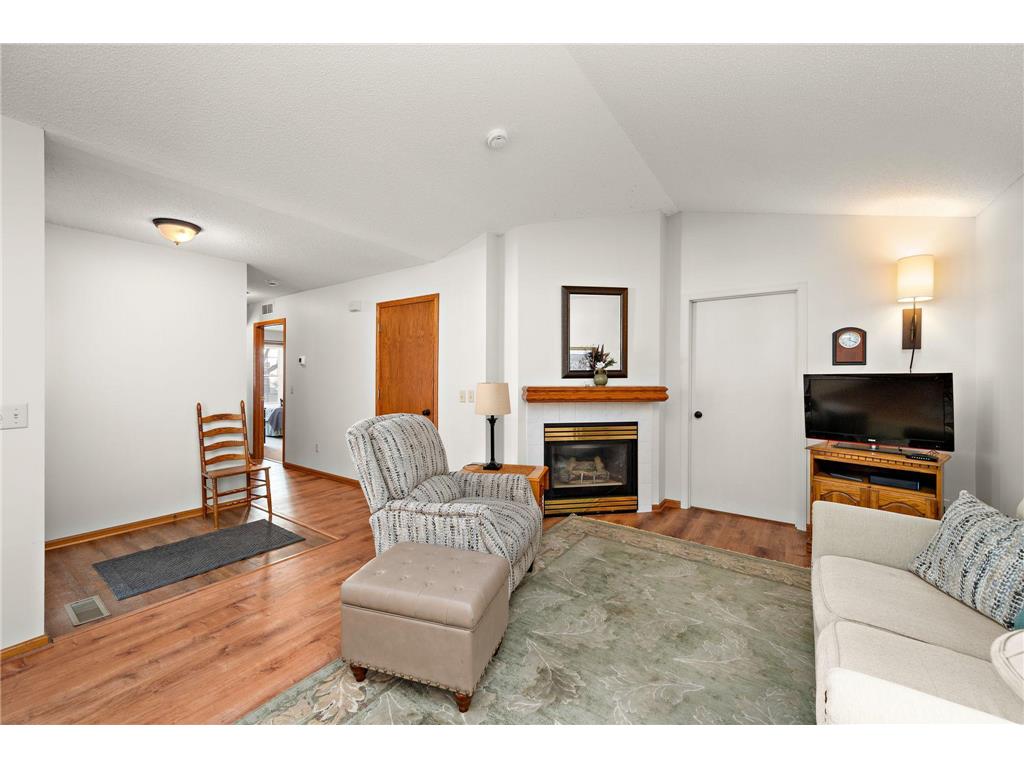 418 Sarazin Street Shakopee MN 55379 7015872 image8