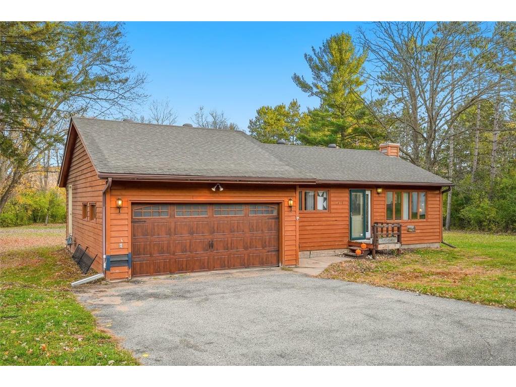 418 Springer Avenue Elmwood WI 54740 6810708 image1