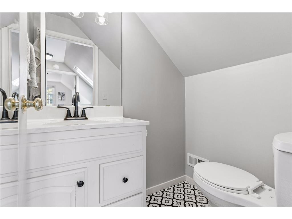 418 Tyler Avenue S Edina MN 55343 7059184 image20