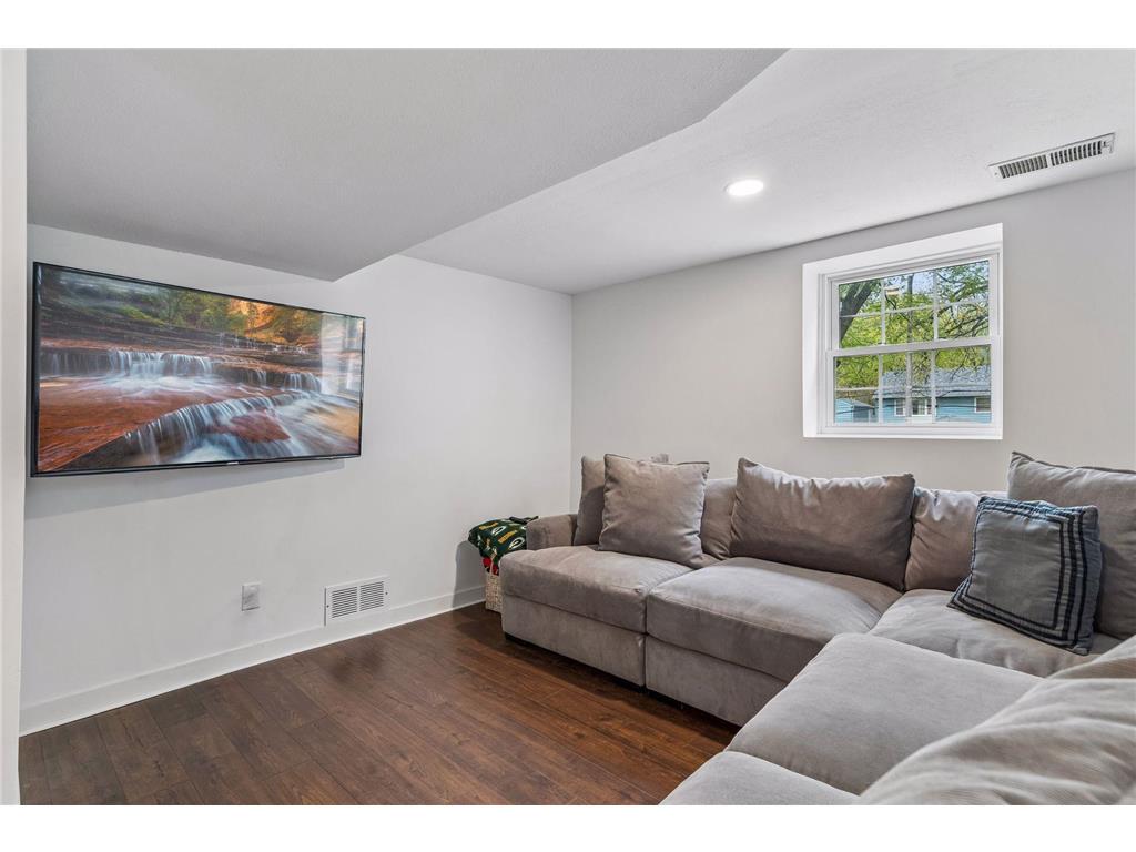 418 Tyler Avenue S Edina MN 55343 7059184 image21