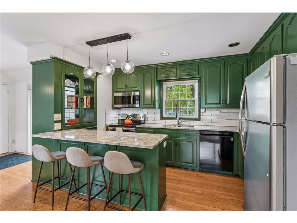 418 Tyler Avenue S Edina MN 55343 7059184 image4
