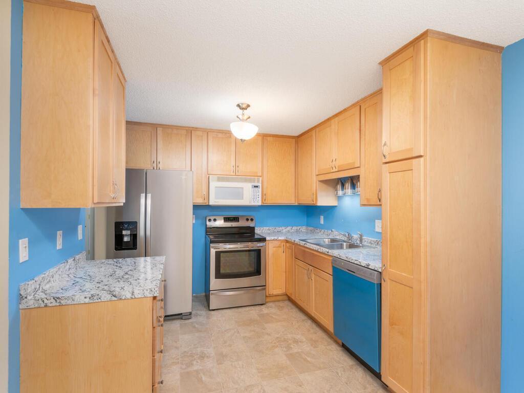 4185 Austin Street NE Blaine MN 55014 7040027 image8