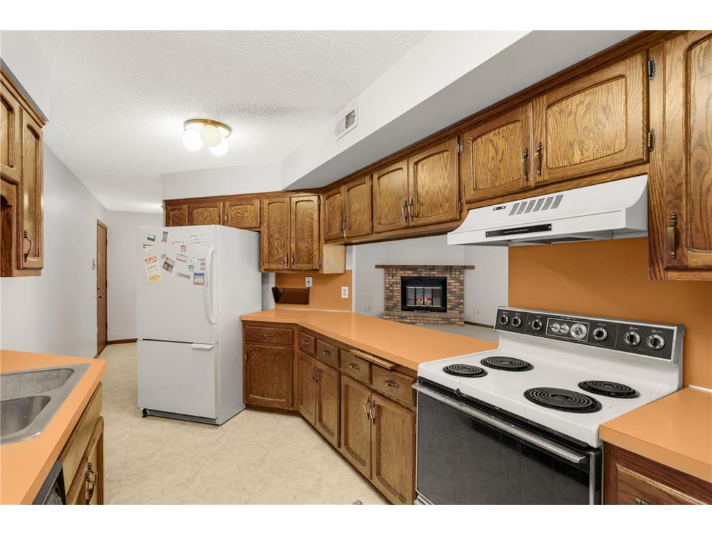 4185 Hilltop Point Eagan MN 55123 7015383 image14