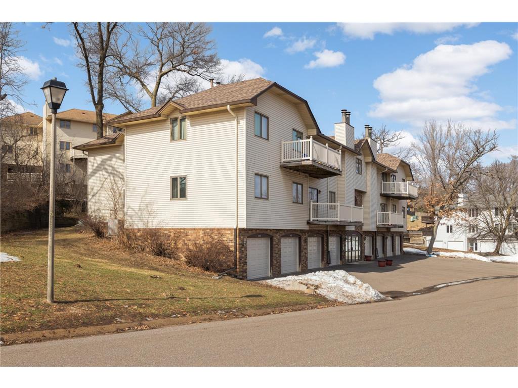 4185 Hilltop Point Eagan MN 55123 7015383 image2